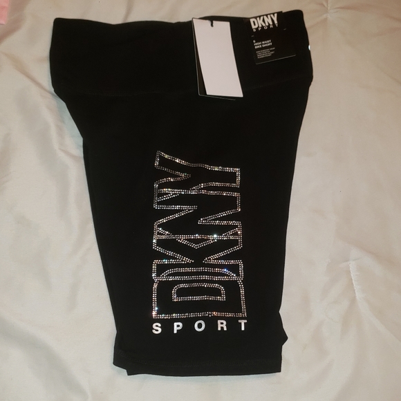 DKNY Sport bike shorts - Picture 2 of 4